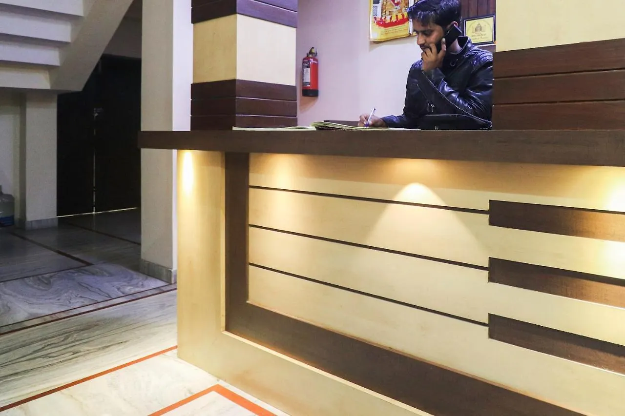 Oyo 67668 Hotel Laxmi Palace Agra  Agra (Uttar Pradesh)