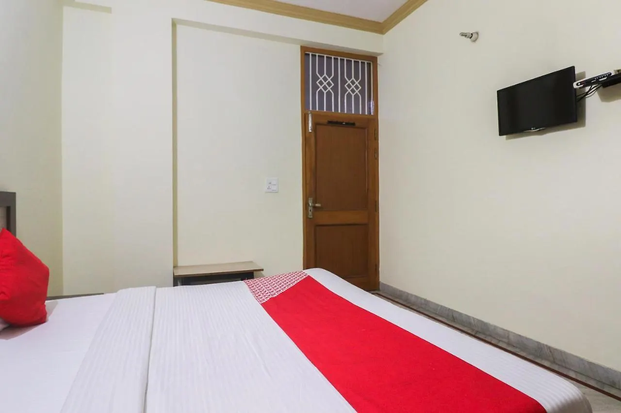 ***  Oyo 67668 Hotel Laxmi Palace Agra  India
