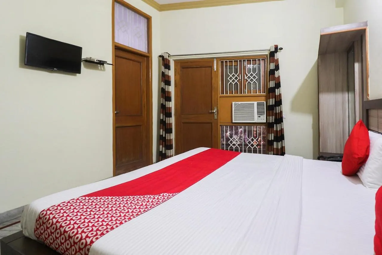 Oyo 67668 Hotel Laxmi Palace Agra   Agra (Uttar Pradesh)
