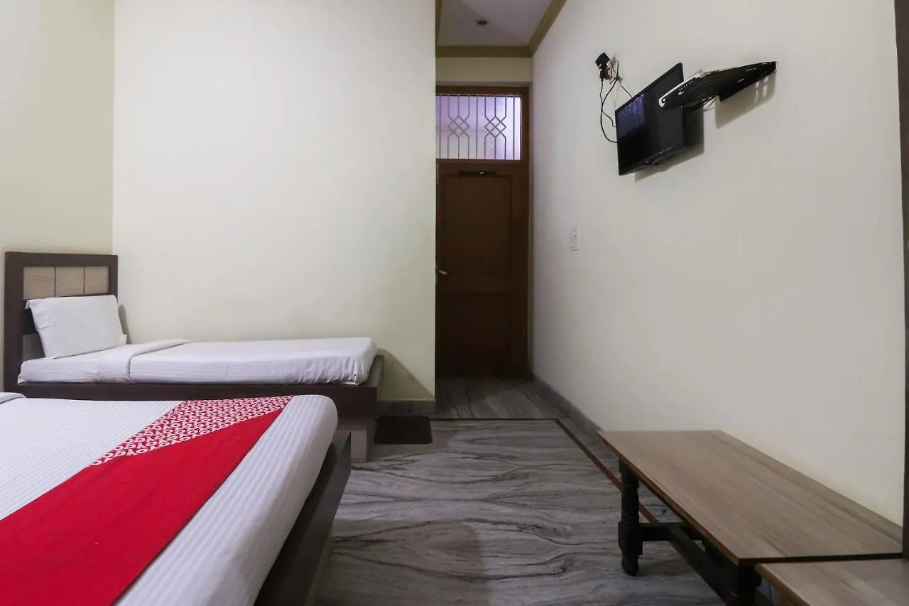 Oyo 67668 Hotel Laxmi Palace Agra  India